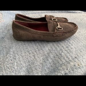 Cynthia Rowley Grey nubuck driving shoe sz 8